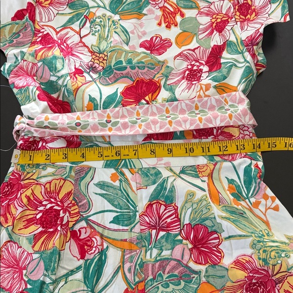 Adrianna Papell Floral V-Neck Romper with Belt
#AD3D105394 - Picture 11 of 12